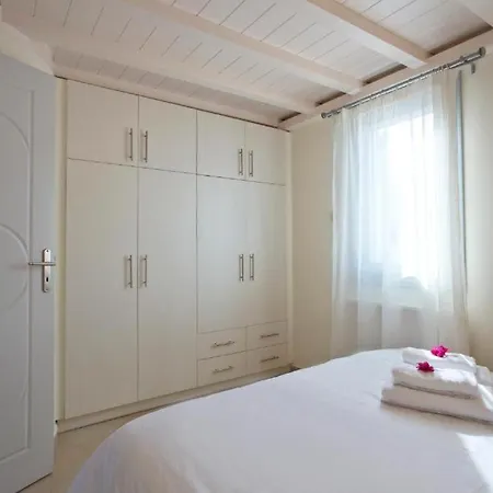 Santorini Med Homes - Lydia 梅萨雷亚
